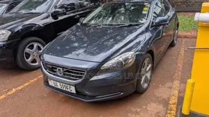 Volvo V40 2018 Blue