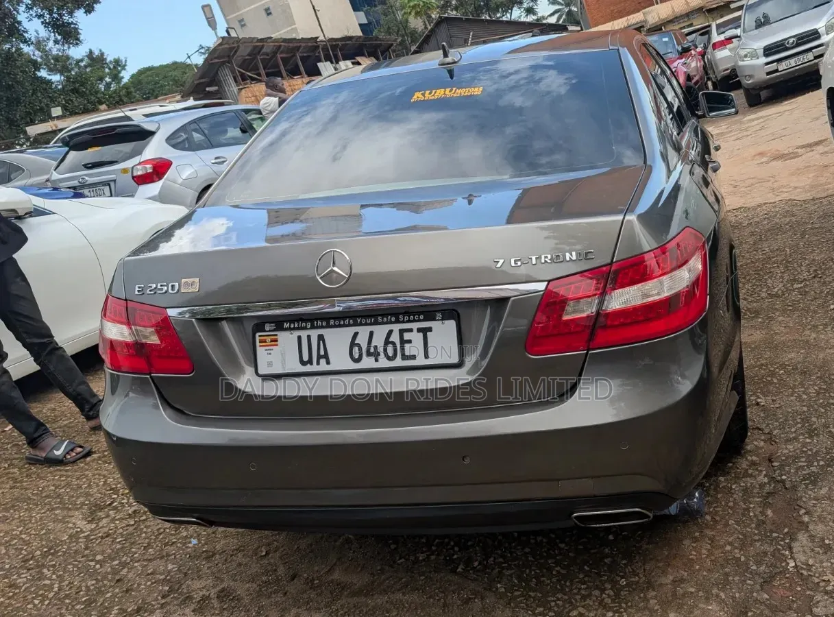Mercedes-Benz E250 2013 Gray