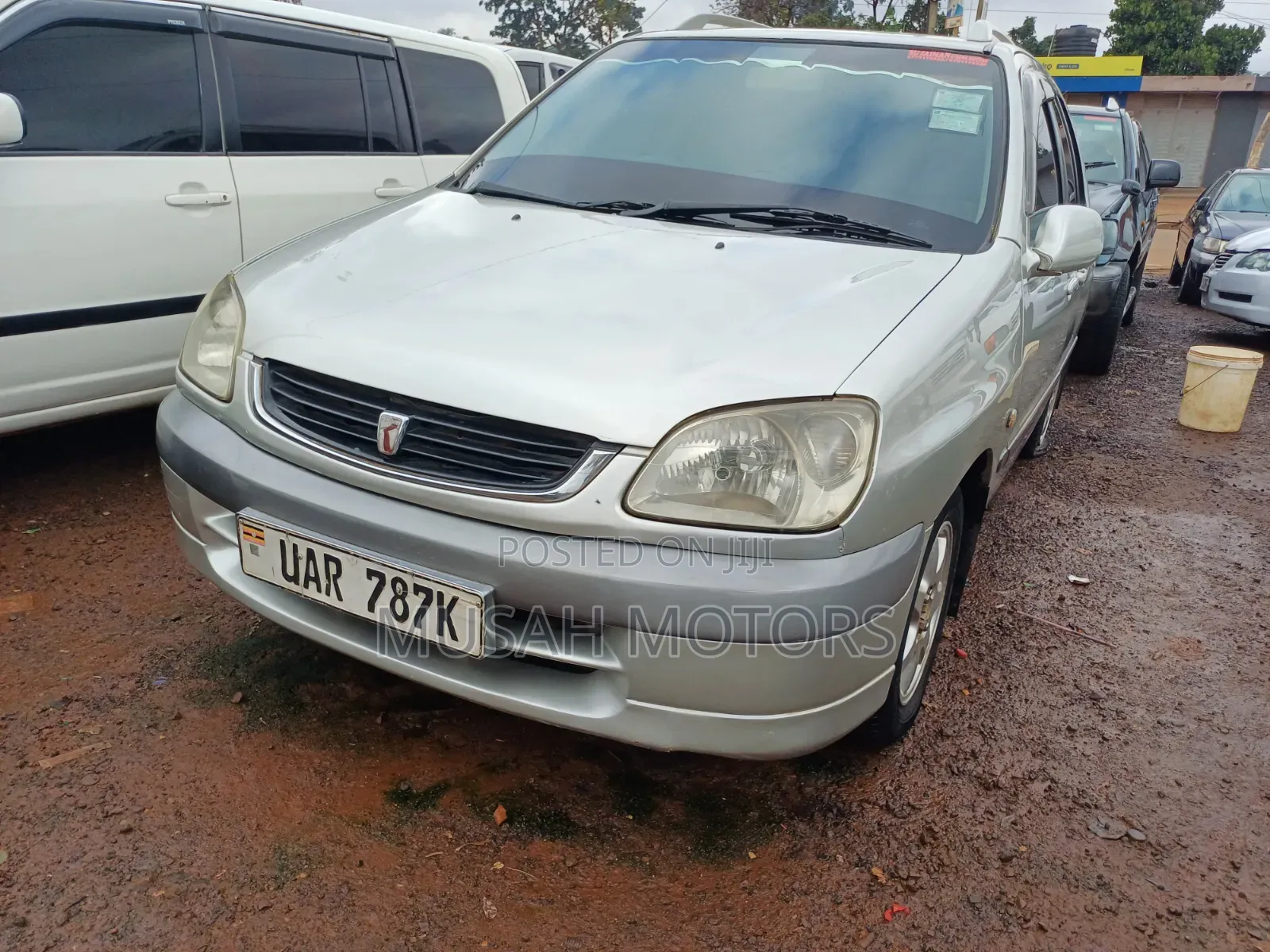 Toyota Raum 1998 Silver
