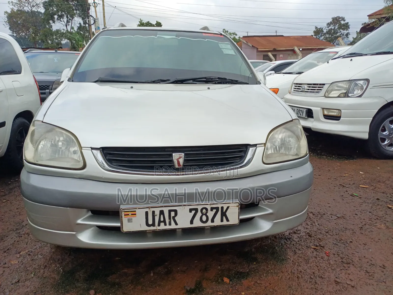 Toyota Raum 1998 Silver