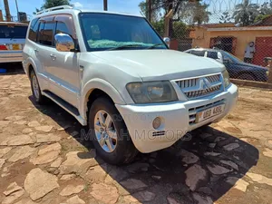 Mitsubishi Pajero 2005 Pearl