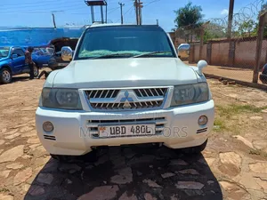 Mitsubishi Pajero 2005 Pearl