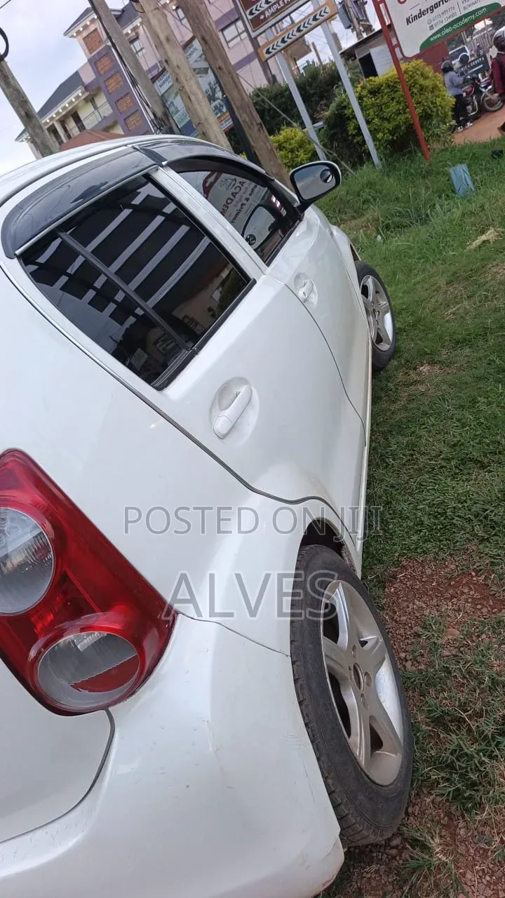 Toyota Passo 2012 White