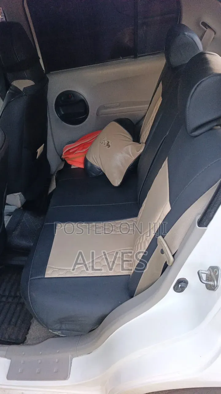 Toyota Passo 2012 White