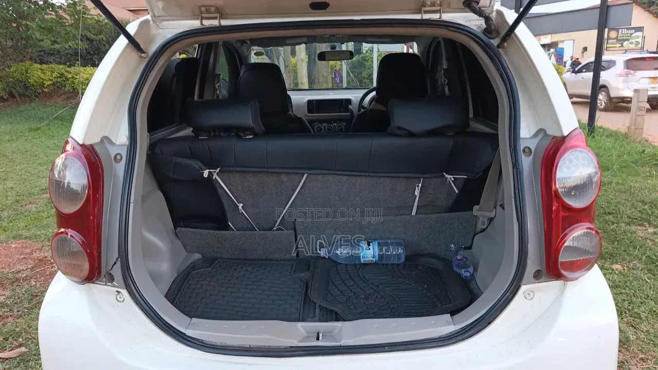 Toyota Passo 2012 White