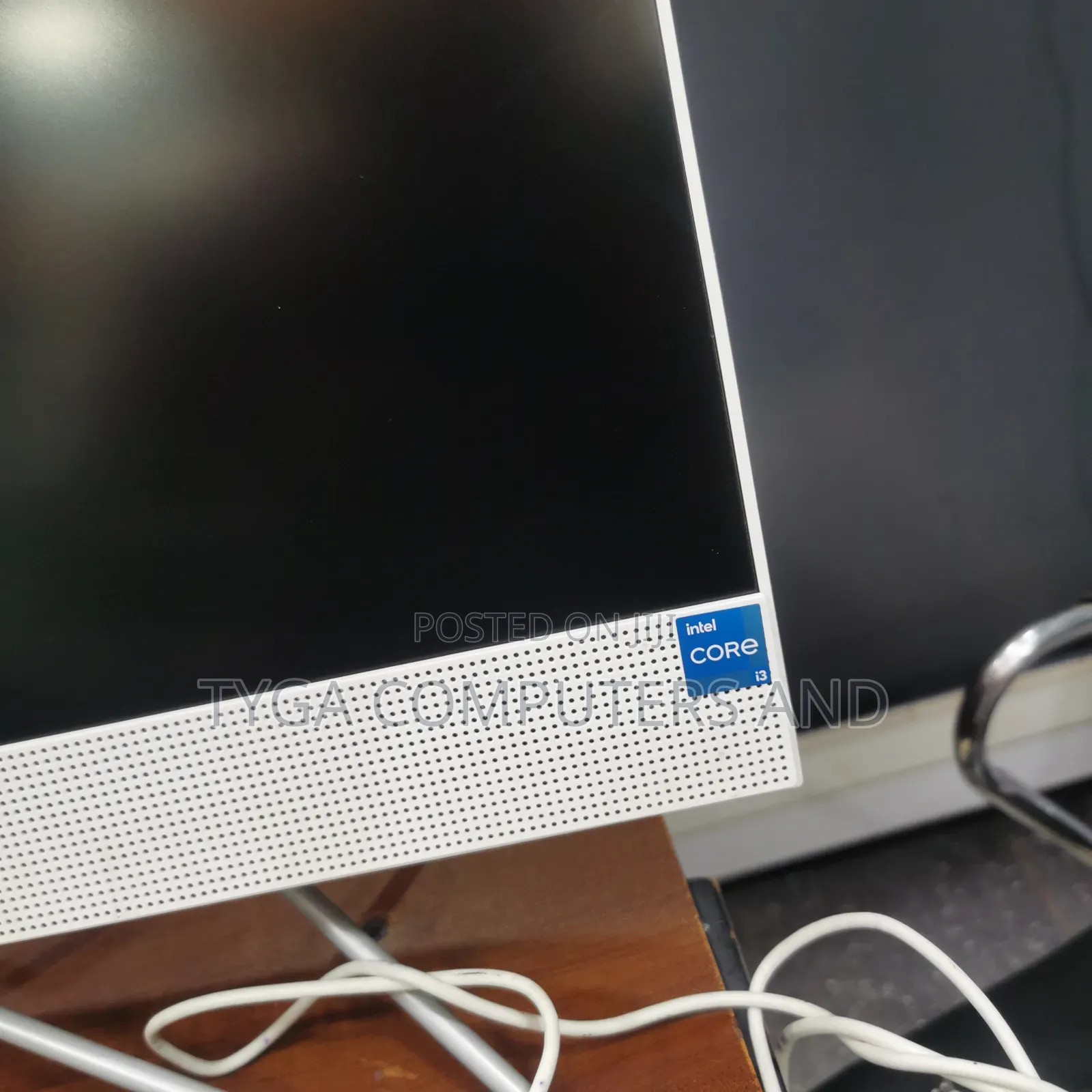 Desktop Computer HP AiO 22 8GB Intel Core i3 SSD 256GB