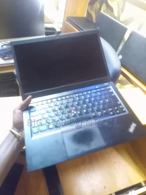 Laptop Lenovo ThinkPad T490s 16GB Intel Core i5 SSD 256GB
