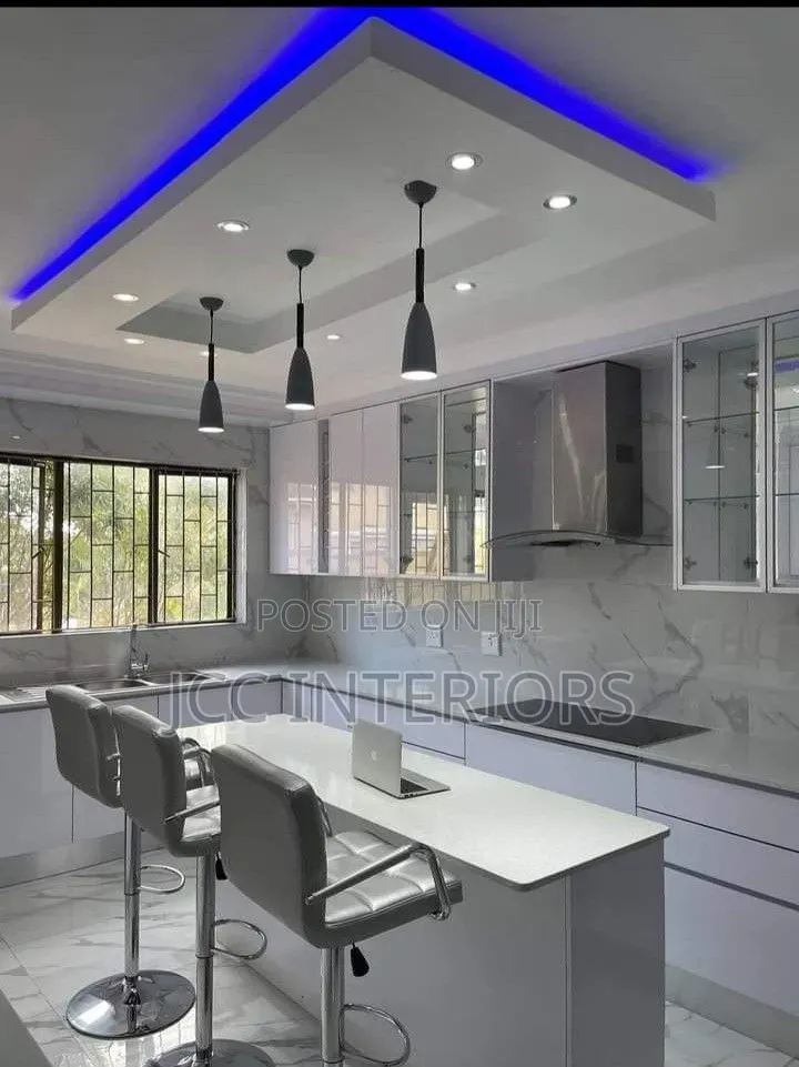 Kitchen Cabinet Setup and Appliance