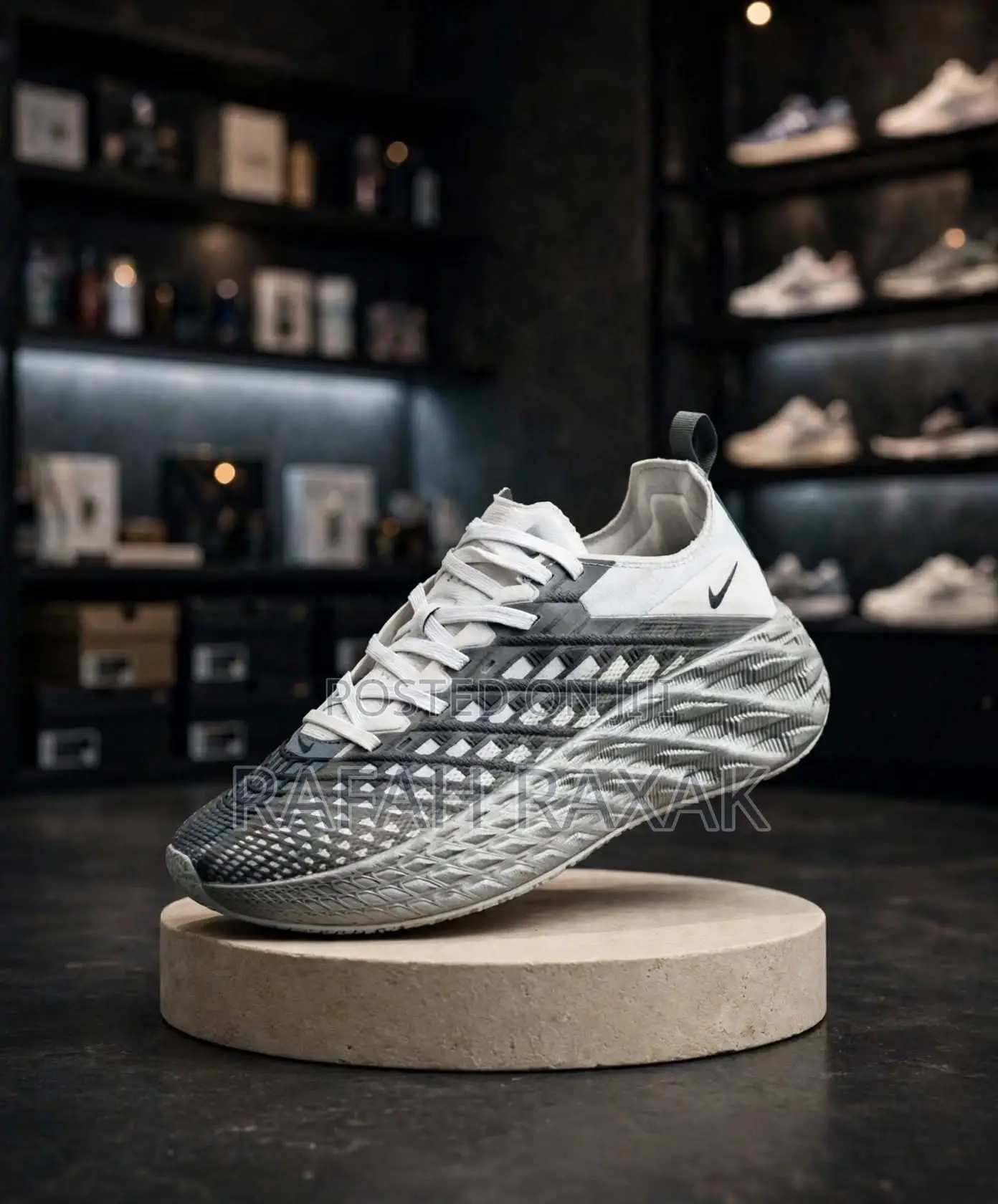 Nike Ava Edge Men’s Sneakers