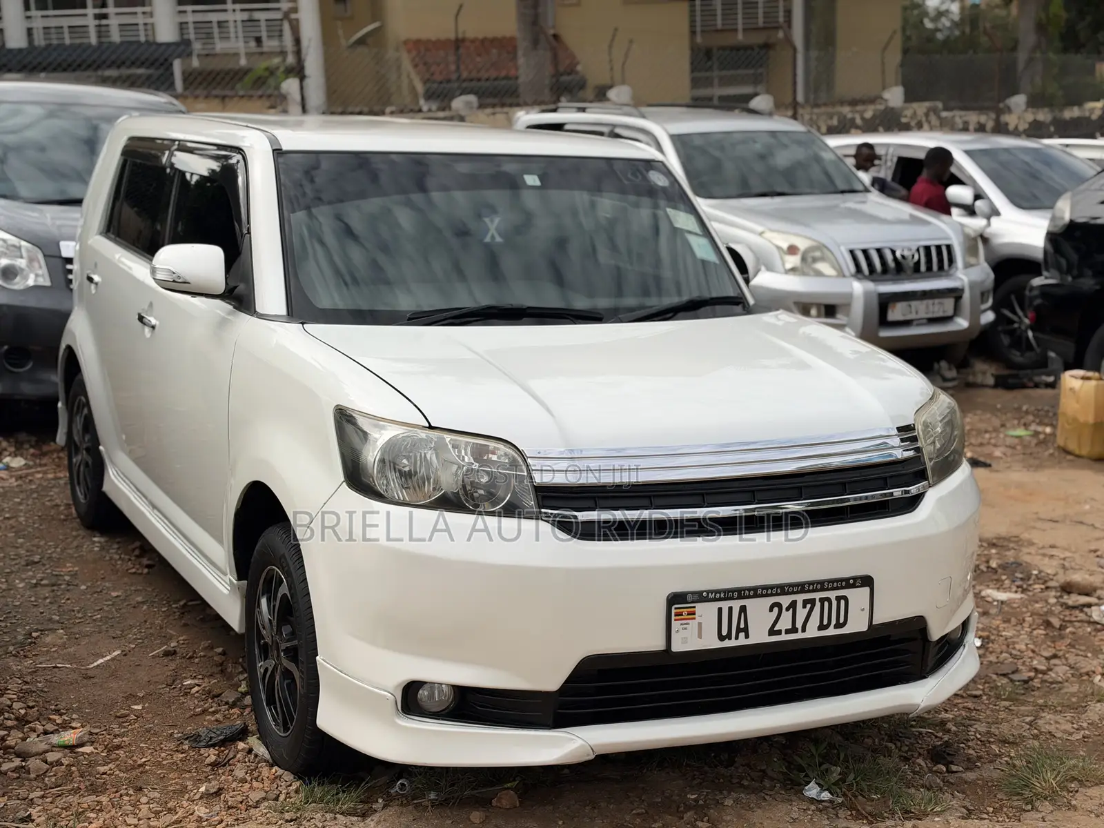 Toyota Corolla Rumion 2011 White