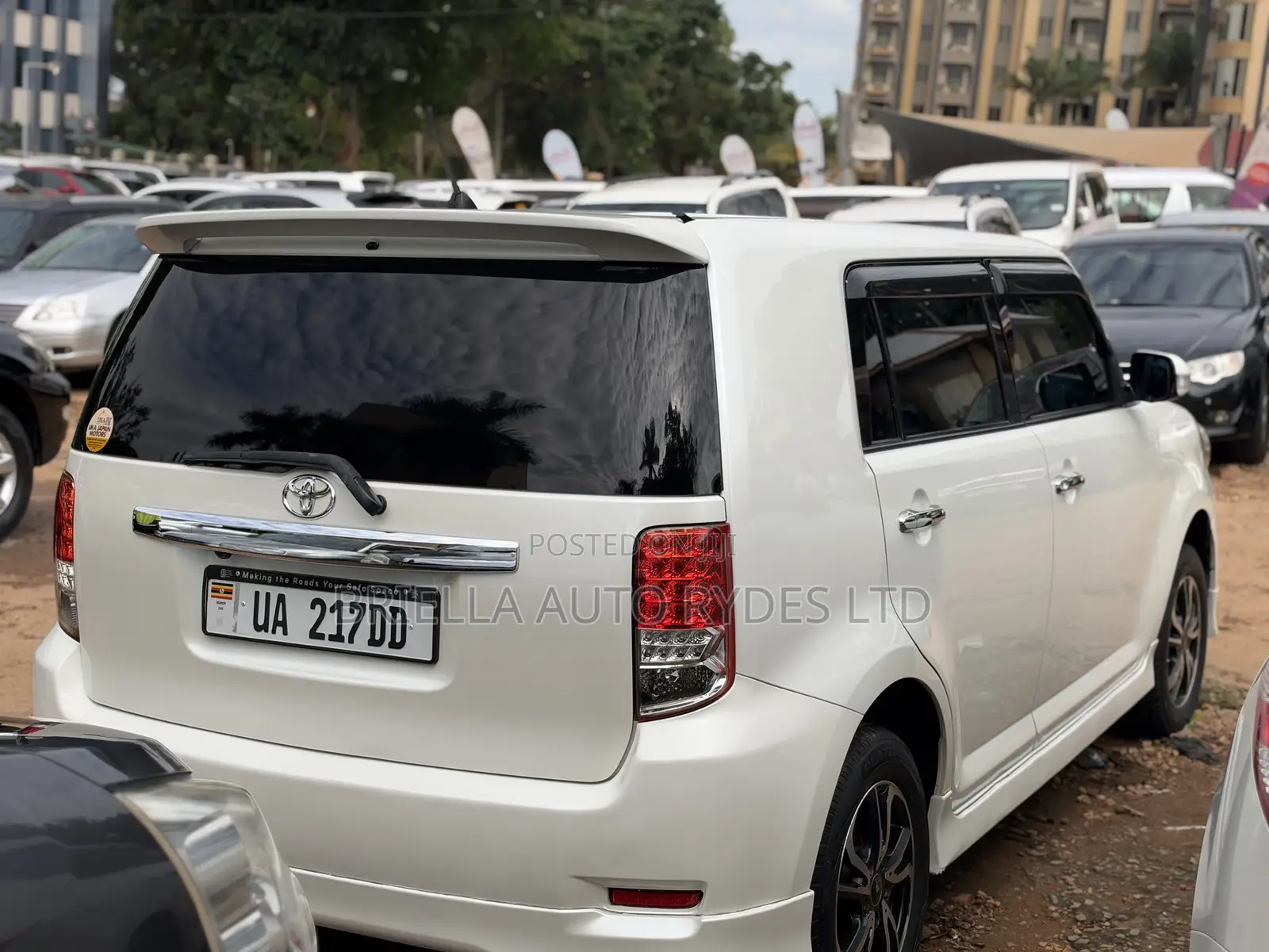 Toyota Corolla Rumion 2011 White