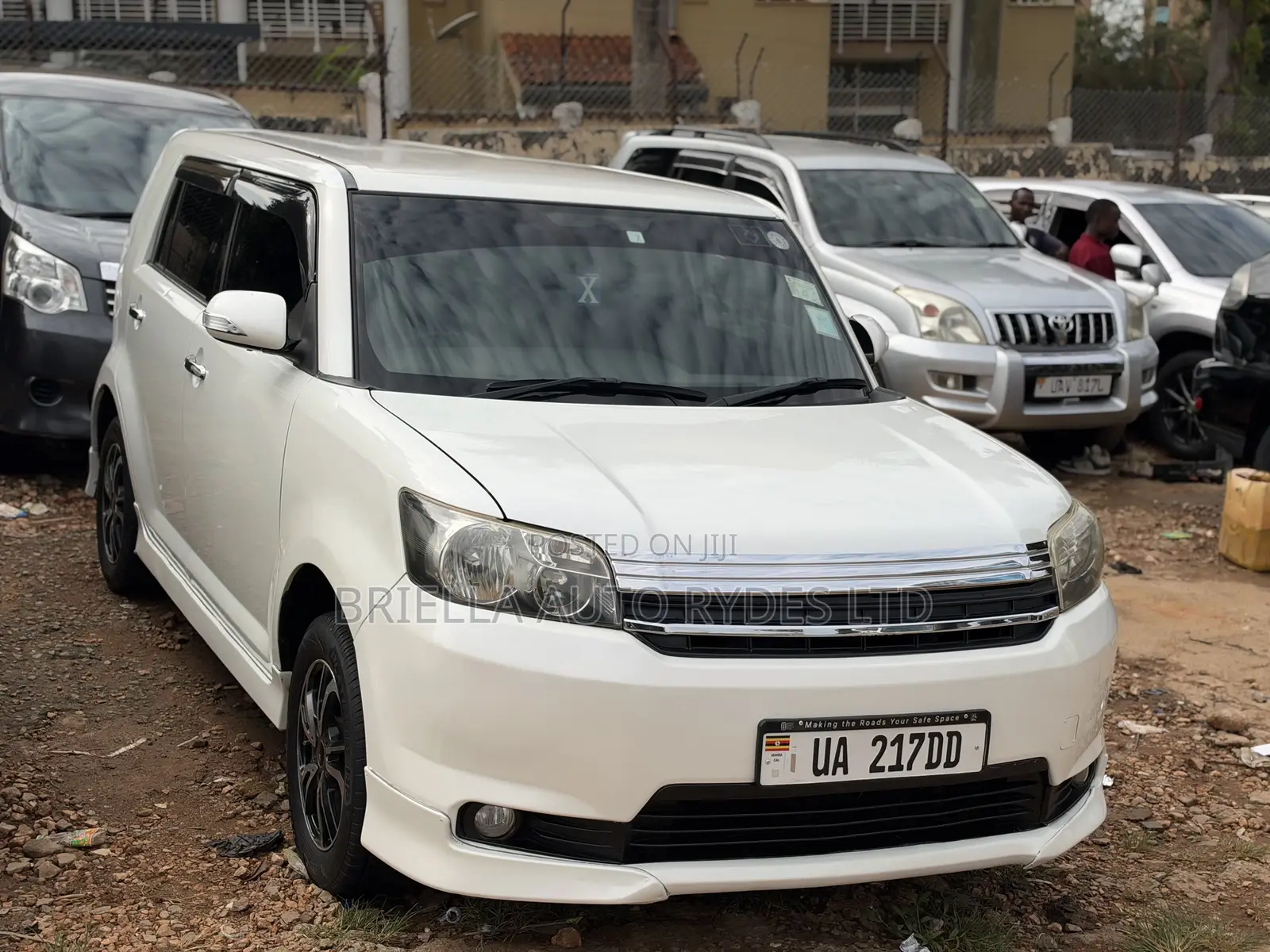 Toyota Corolla Rumion 2011 White