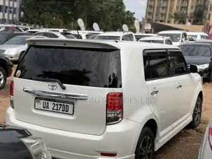 Toyota Corolla Rumion 2011 White