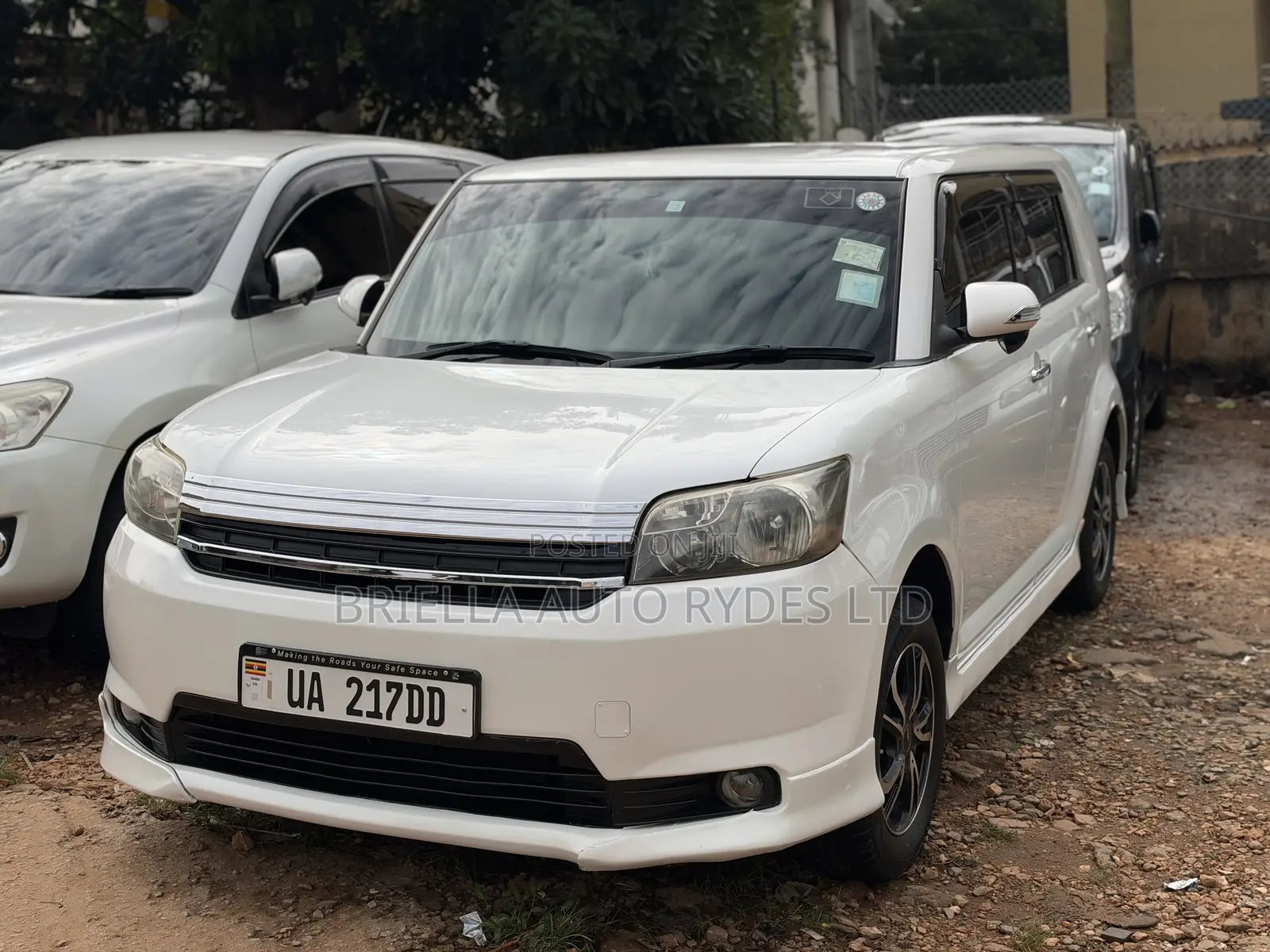 Toyota Corolla Rumion 2011 White