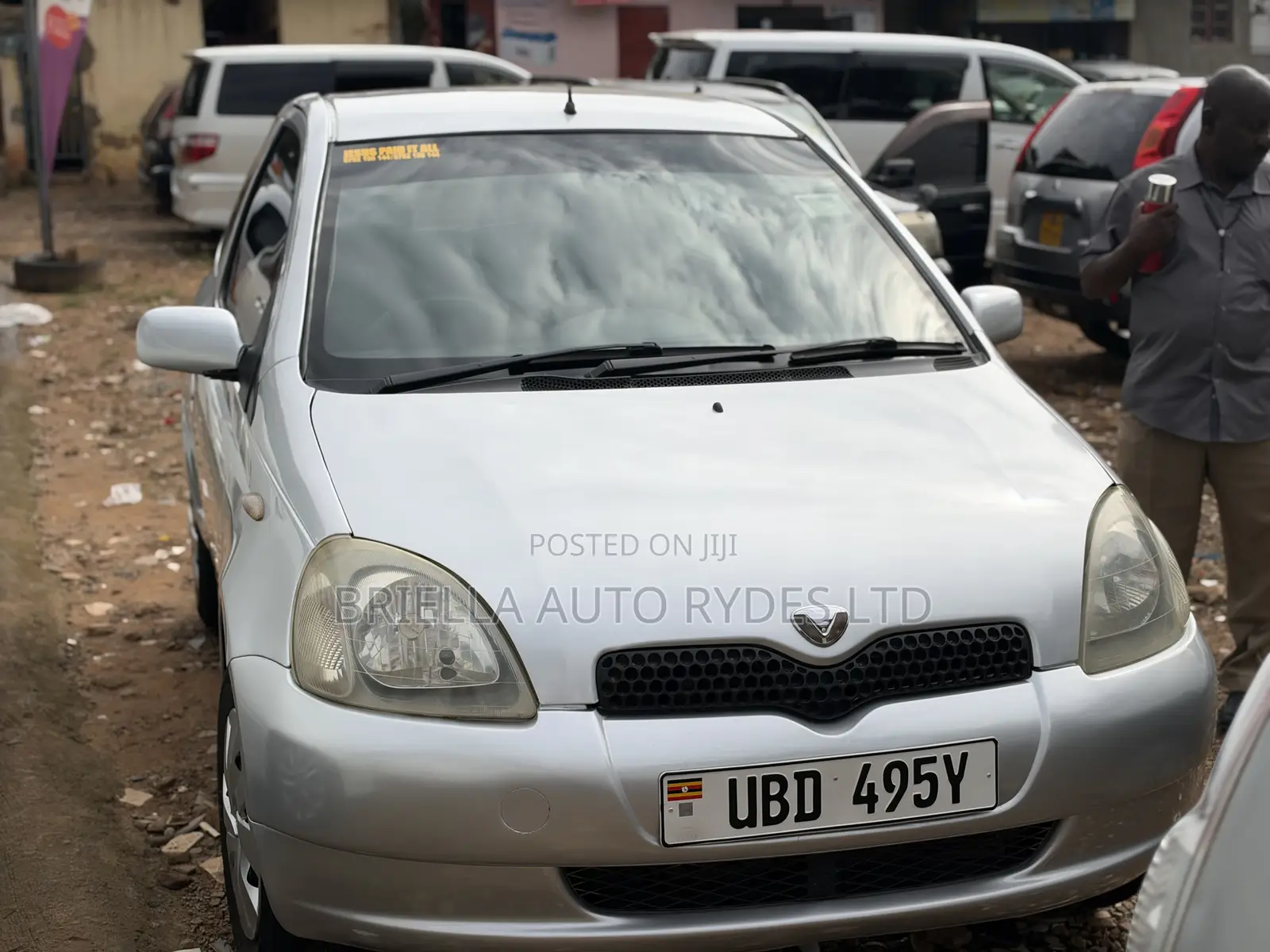 Toyota Vitz 2001 Silver