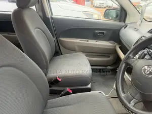 Toyota Passo 2008 Silver