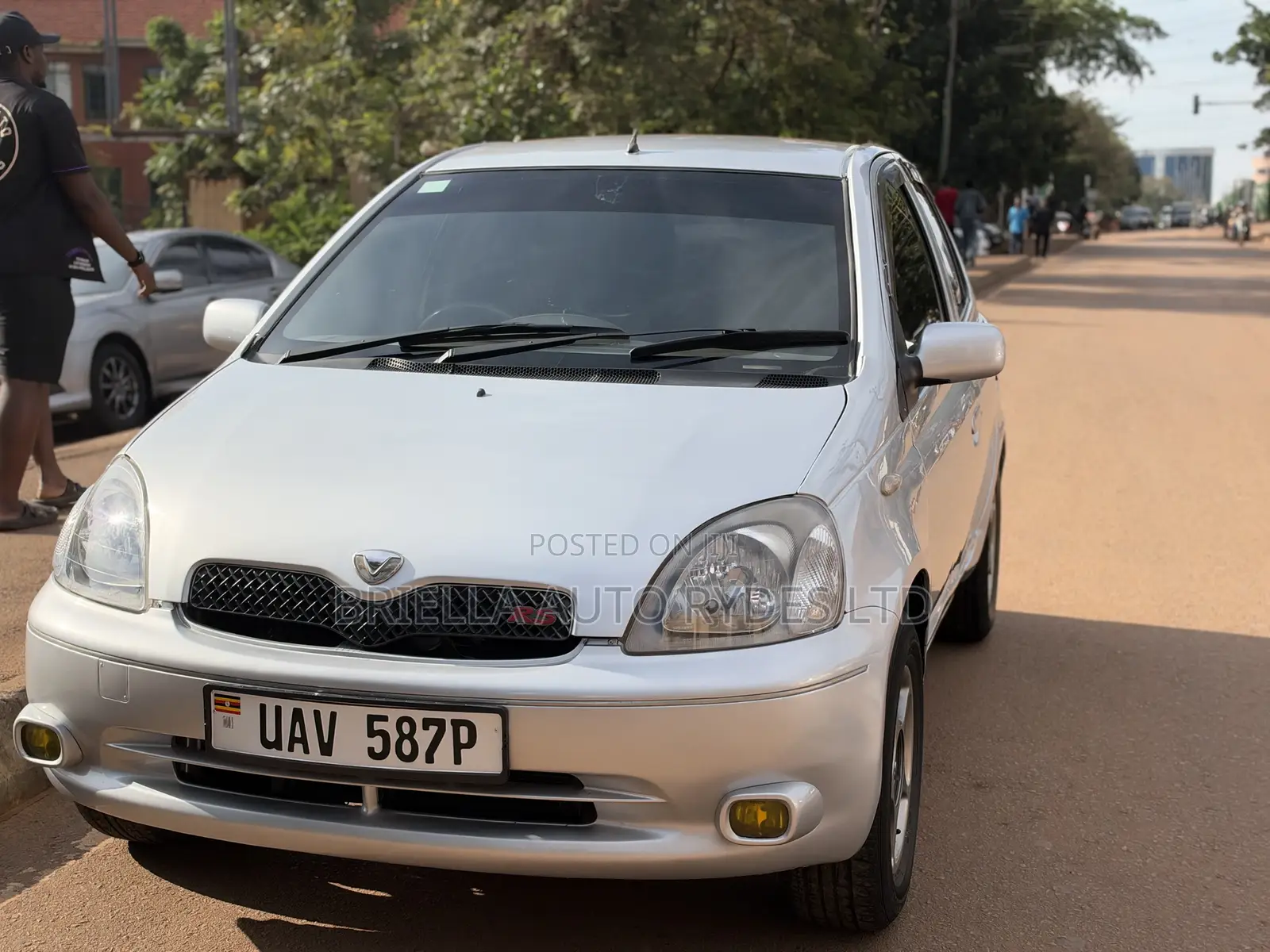 Toyota Vitz 2005 Gray