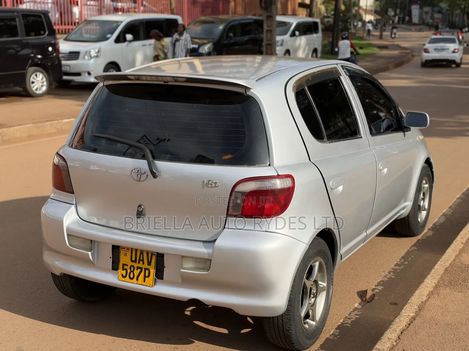 Toyota Vitz 2005 Gray