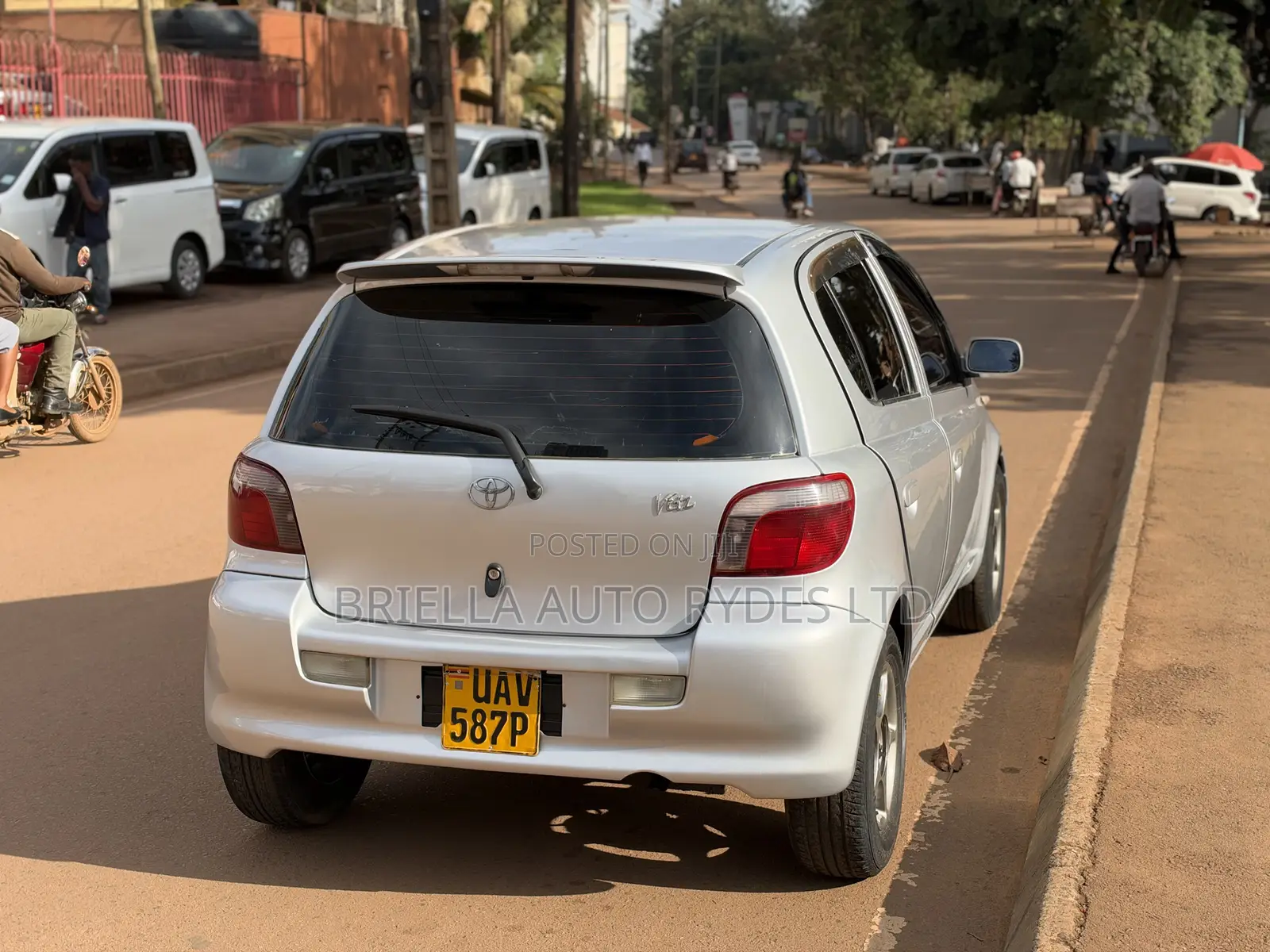 Toyota Vitz 2005 Gray