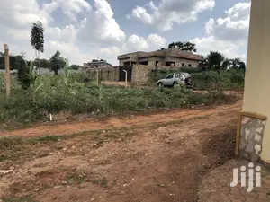 Nakwero Pretty Plot Near the Main Road for Sell