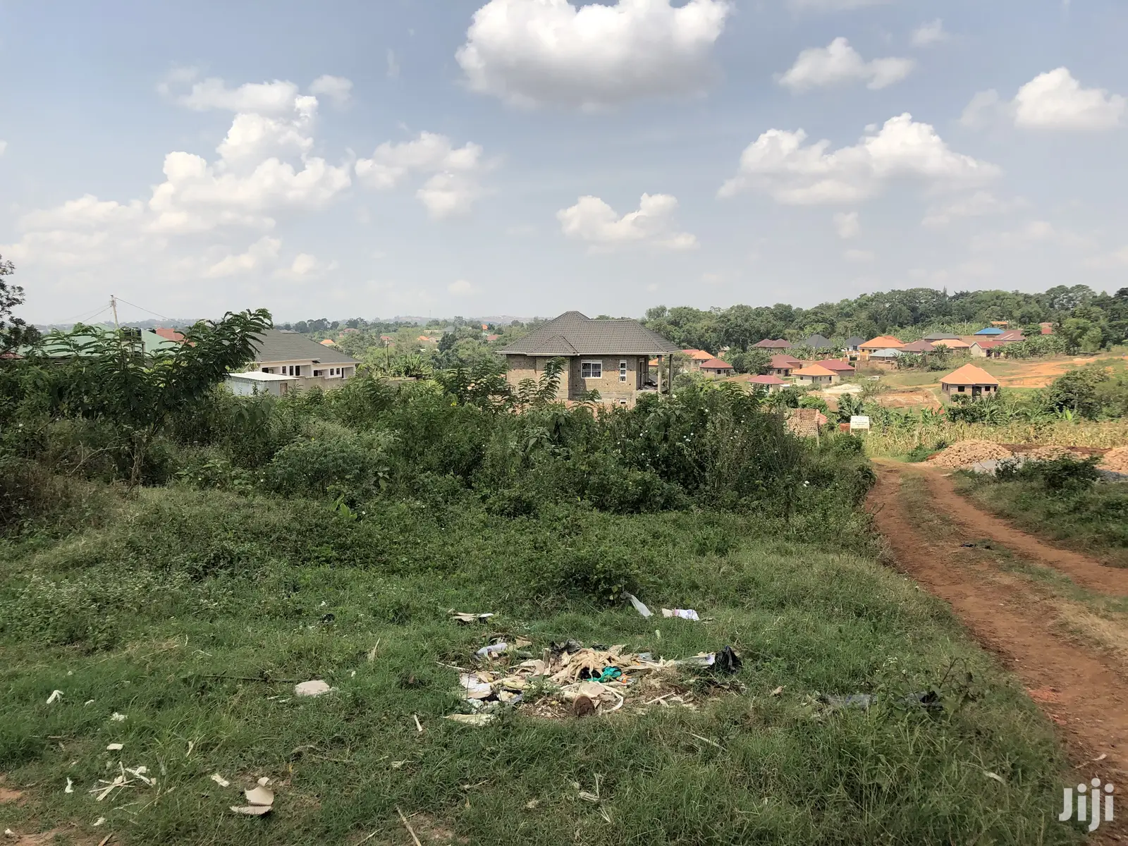 Nakwero Pretty Plot Near the Main Road for Sell