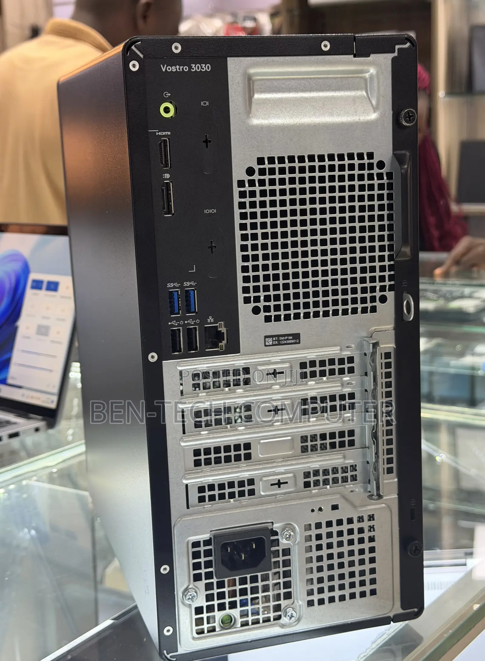 Desktop Computer Dell Vostro 3030 8GB Intel Core i7 SSD 512GB