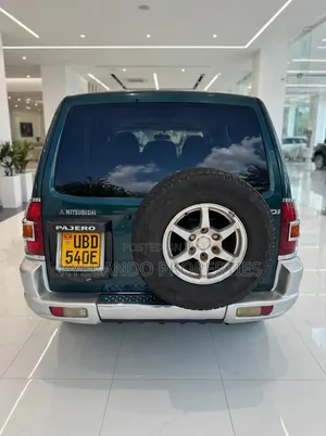 Mitsubishi Pajero 2.5 D Sport 2003 Green