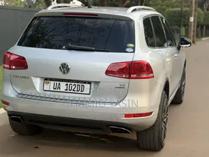 Volkswagen Touareg 2013 Silver