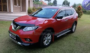 Nissan X-Trail 2.0 Petrol AWD 2015 Red
