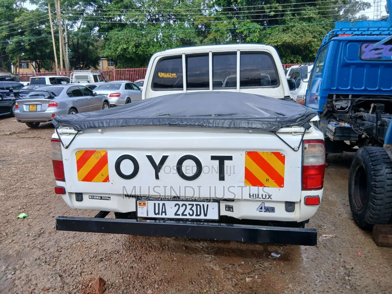 Toyota Hilux 1999 White