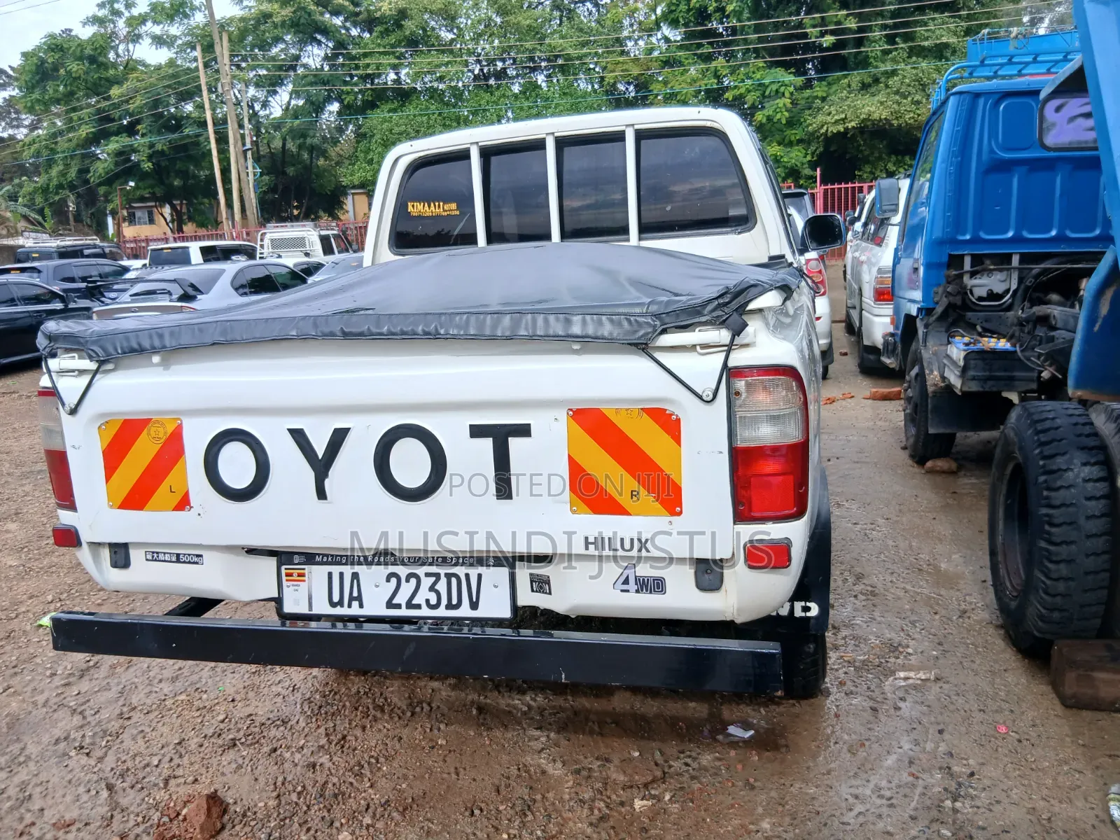 Toyota Hilux 1999 White