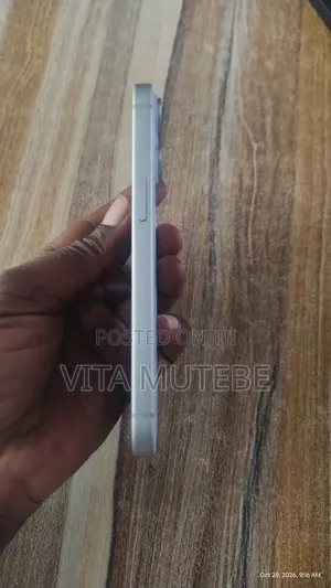 Apple iPhone 16 256 GB White