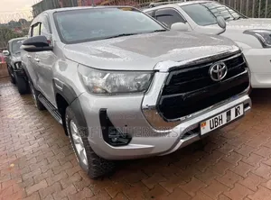 Toyota Hilux 2015 Gray