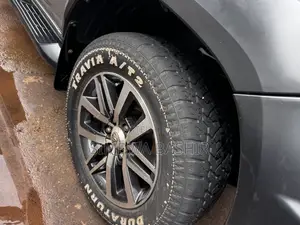 Toyota Hilux 2020 Green