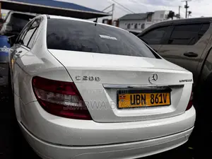 Mercedes-Benz C200 2012 White