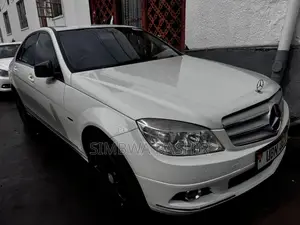 Mercedes-Benz C200 2012 White