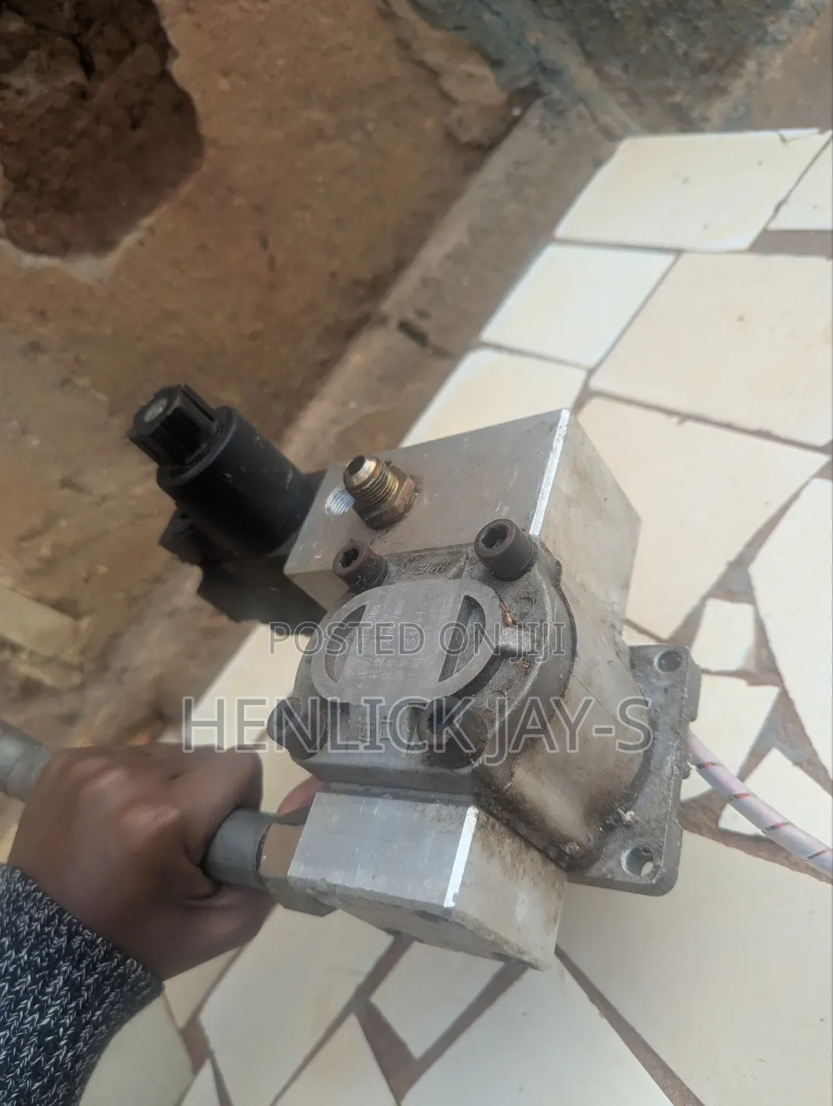 Bread Devider Machine Hydraulic Pump and Solenoid Direction Controls