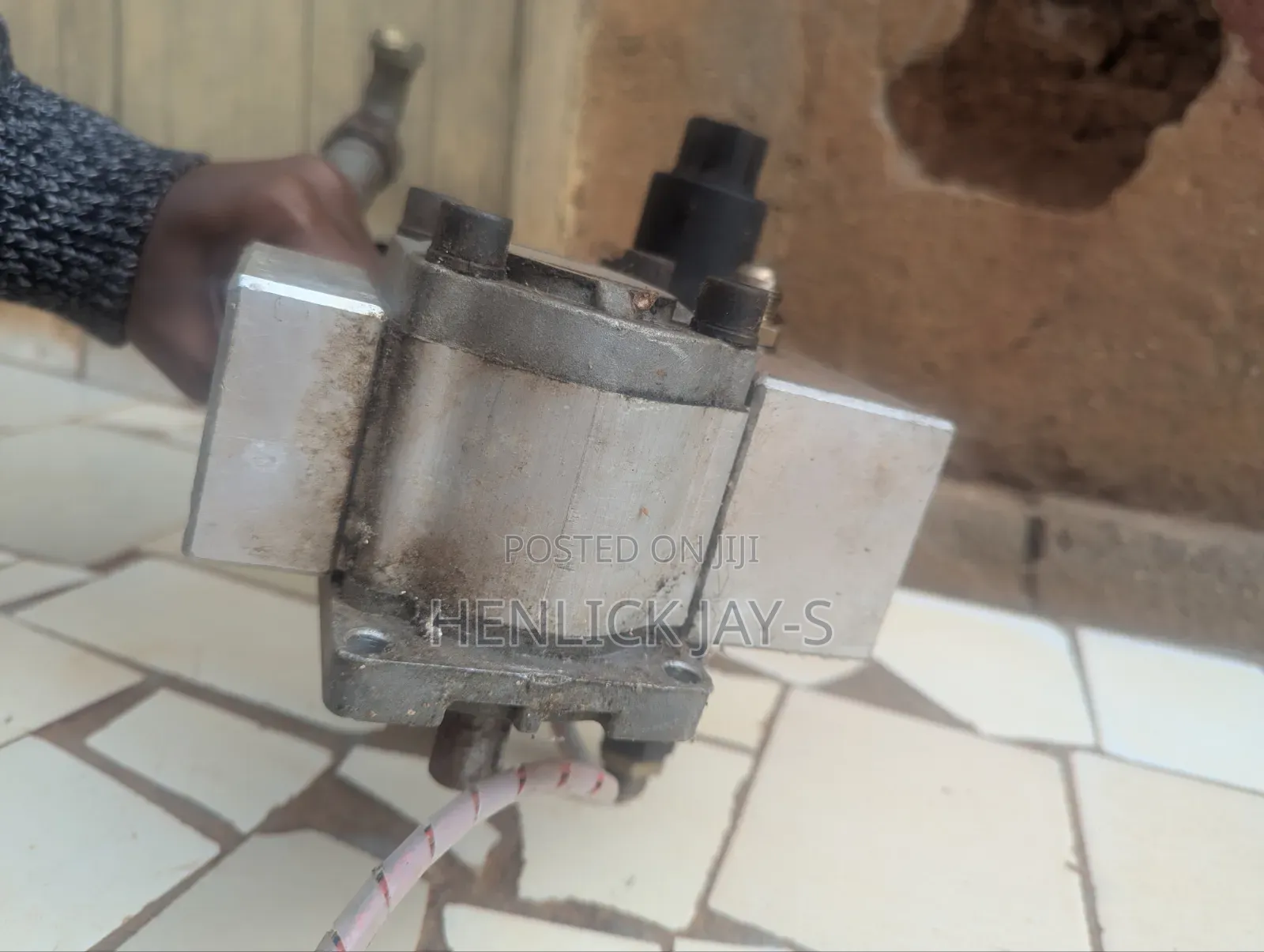 Bread Devider Machine Hydraulic Pump and Solenoid Direction Controls