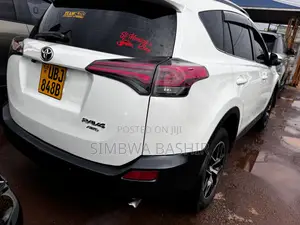 Toyota RAV4 2015 White