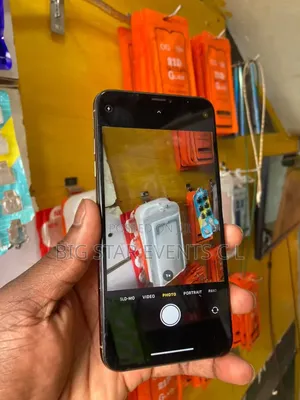 Apple iPhone X 64 GB White