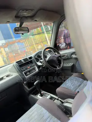 Toyota RAV4 1999 White