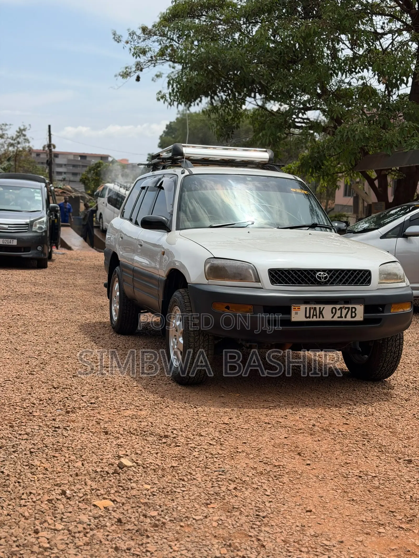 Toyota RAV4 1999 White