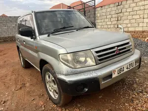 Mitsubishi Pajero IO 2002 Silver