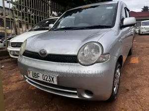 Toyota Sienta 2007 Silver