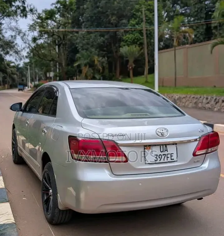 Toyota Premio 1.8 AWD 2016 Silver