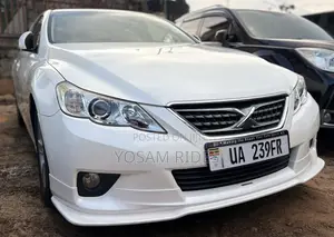 Toyota Mark X 2.5 RWD 2011