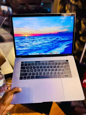 Laptop Apple MacBook Pro 2019 16GB Intel Core i7 SSD 512GB