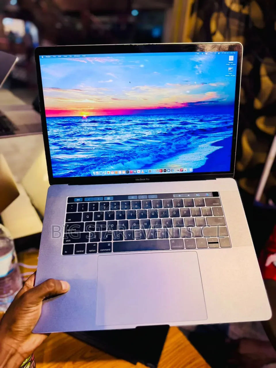 Laptop Apple MacBook Pro 2019 16GB Intel Core i7 SSD 512GB