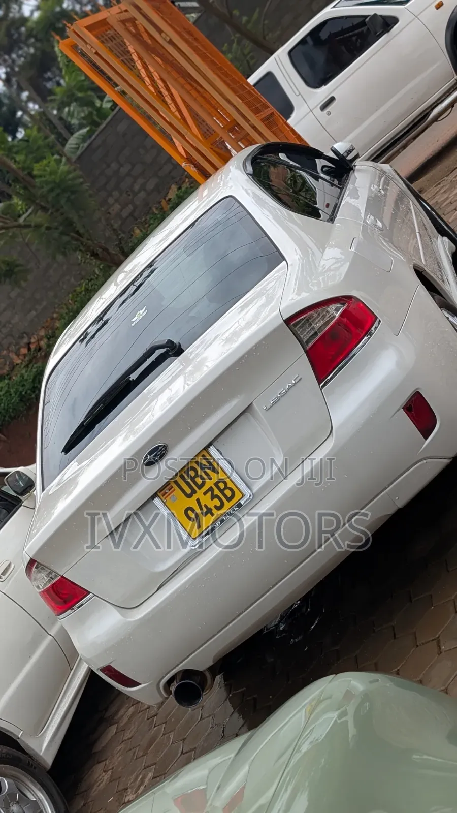 Subaru Legacy 2009 White