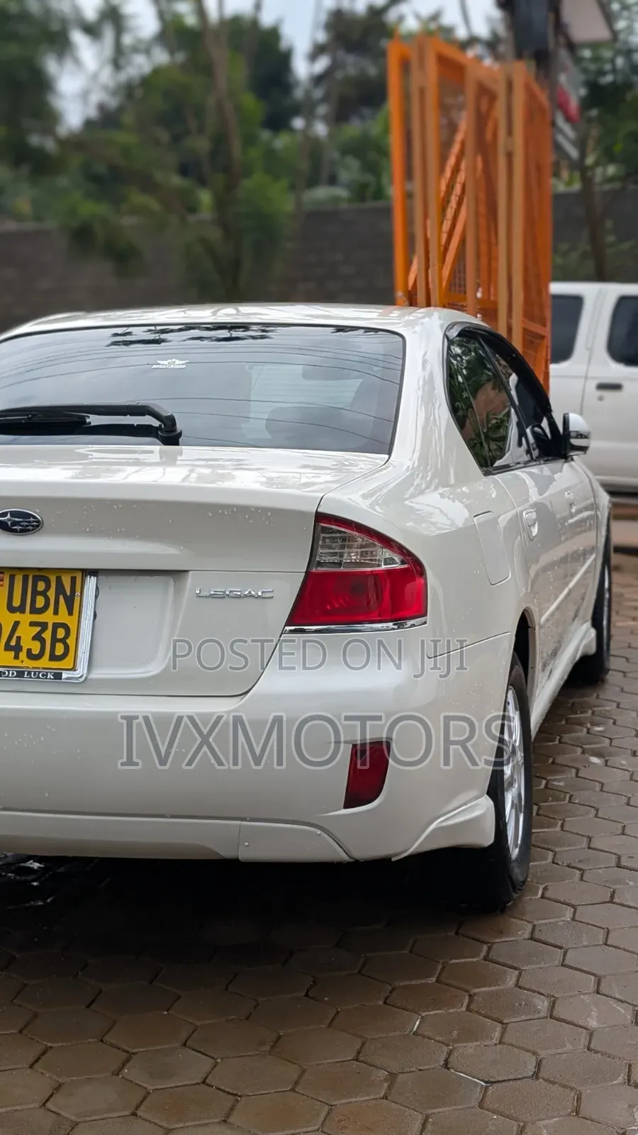Subaru Legacy 2009 White